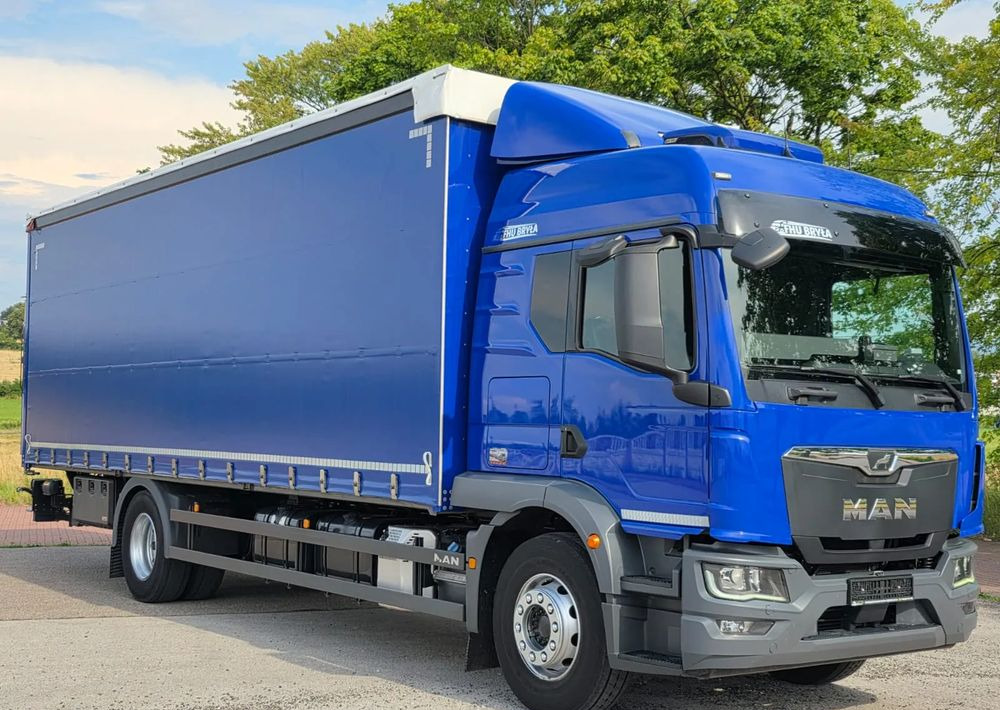 MAN TGM 18.320 / 18.290 / NOWY MODEL / E6 / 20PALET / 9200 ŁADOWNOŚĆ / SERWISOWANY / NISKI PRZEBIEG / WINDA / FIRANKA / SPROWADZONY / 2021 / NISKI PRZEBIEG /PIERWSZY WŁAŚCICIEL/ - Curtainsider truck: picture 2 MAN TGM 18.320 / 18.290 / NOWY MODEL / E6 / 20PALET / 9200 ŁADOWNOŚĆ / SERWISOWANY / NISKI PRZEBIEG / WINDA / FIRANKA / SPROWADZONY / 2021 / NISKI PRZEBIEG /PIERWSZY WŁAŚCICIEL/ - Curtainsider truck: picture 2