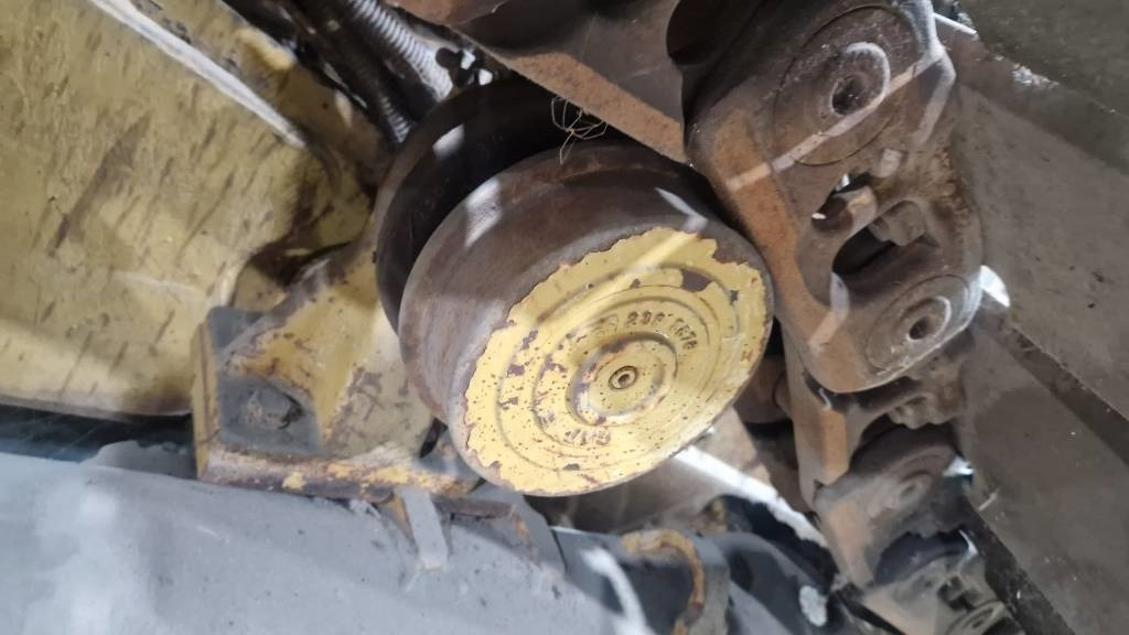 CAT D5 FOR PARTS  - Bulldozer: picture 3 CAT D5 FOR PARTS  - Bulldozer: picture 3