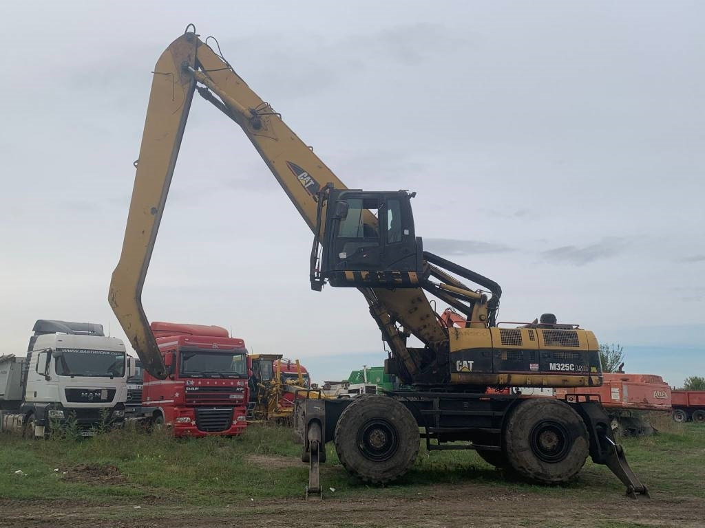 CAT M 325 C L MH - Waste/ Industry handler: picture 2 CAT M 325 C L MH - Waste/ Industry handler: picture 2