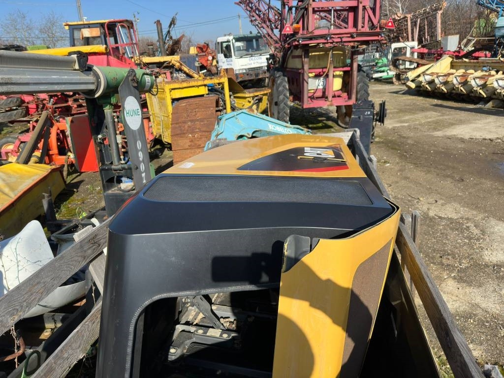 CAT TH 417C TH 414C BONNET - Frame/ Chassis for Construction machinery: picture 2 CAT TH 417C TH 414C BONNET - Frame/ Chassis for Construction machinery: picture 2