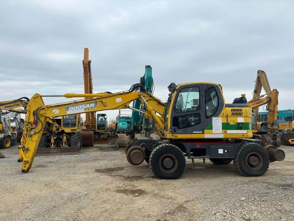 Doosan DX 160 WR - Wheel excavator: picture 3 Doosan DX 160 WR - Wheel excavator: picture 3