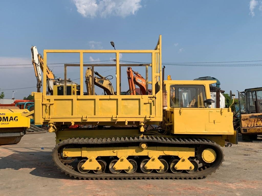 Crawler dumper Morooka MST 800: picture 6