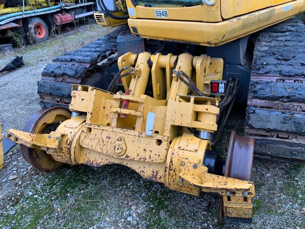 New Holland E 135 SR-1ES RAILWAY - Crawler excavator: picture 5 New Holland E 135 SR-1ES RAILWAY - Crawler excavator: picture 5