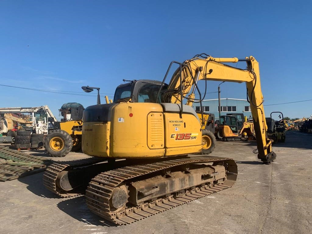 New Holland E 135 SR - Crawler excavator: picture 3 New Holland E 135 SR - Crawler excavator: picture 3