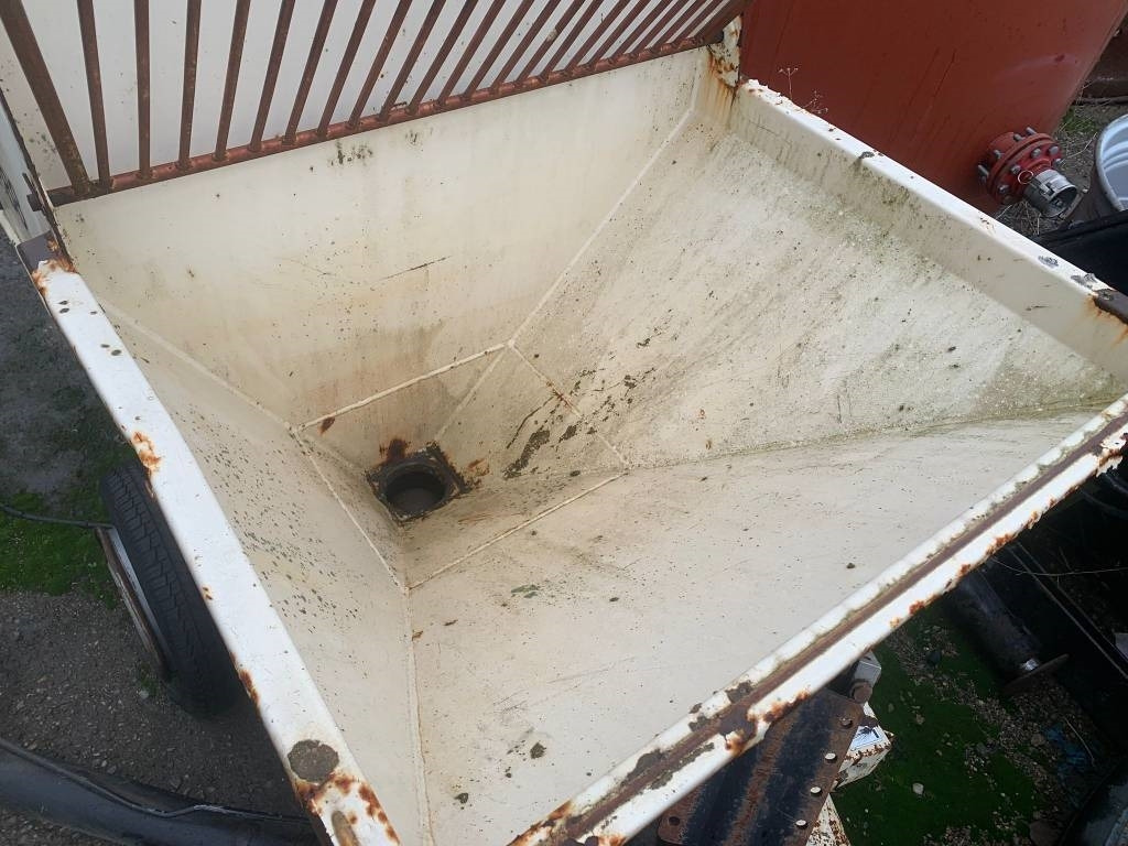 Schwing P88E - Stationary concrete pump: picture 3 Schwing P88E - Stationary concrete pump: picture 3