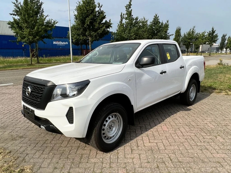Nissan Navara 4x4 - 22 UNITS - 2.5 D Double Cab - XE - EURO 2 - NEW!! READY FOR WORK!!! - Pickup truck, Combi van: picture 1 Nissan Navara 4x4 - 22 UNITS - 2.5 D Double Cab - XE - EURO 2 - NEW!! READY FOR WORK!!! - Pickup truck, Combi van: picture 1