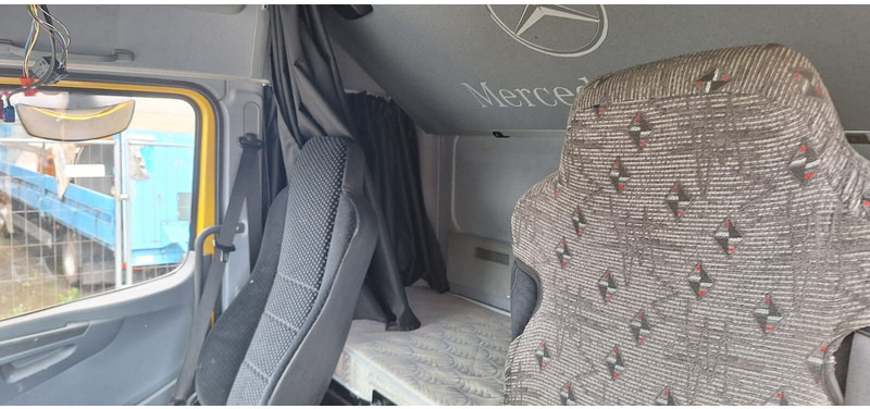 Curtainsider truck Mercedes-Benz 1328: picture 9 Curtainsider truck Mercedes-Benz 1328: picture 9
