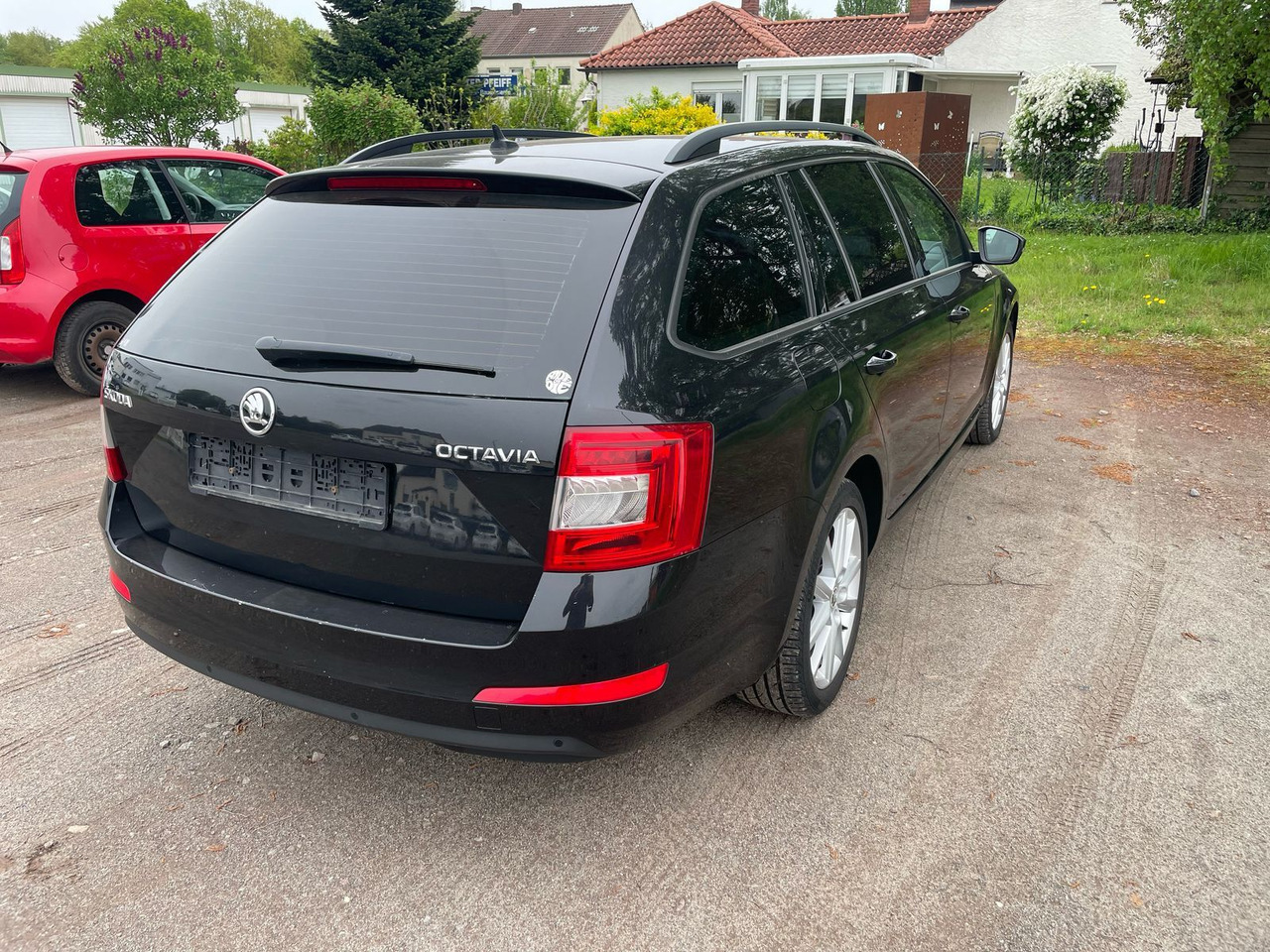 Skoda Octavia 2.0 TDI Green tec Solution Combi - Car: picture 3 Skoda Octavia 2.0 TDI Green tec Solution Combi - Car: picture 3