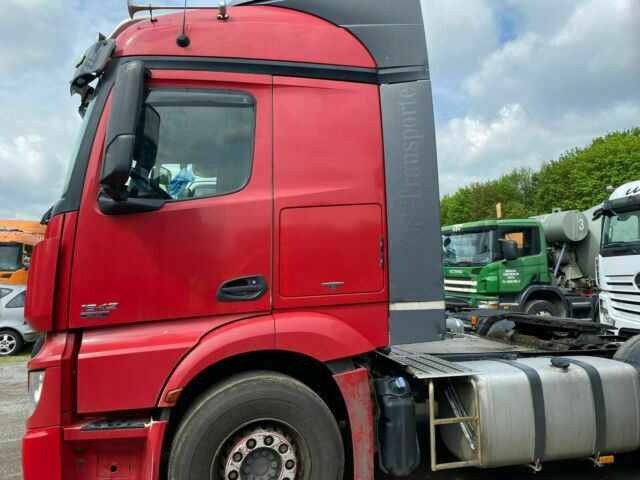 Mercedes-Benz 1842 Actros MP4 G.Haus/Hochdach Vollbaust - Tractor unit: picture 3 Mercedes-Benz 1842 Actros MP4 G.Haus/Hochdach Vollbaust - Tractor unit: picture 3