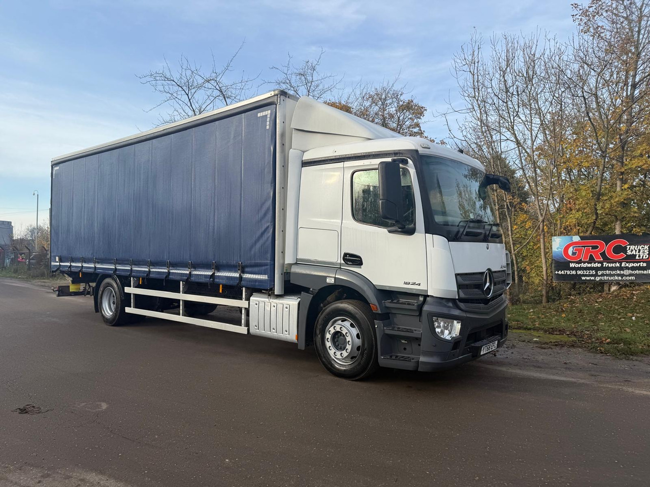 Curtainsider truck 2018 Mercedes Actros 1824 Curtainside Truck: picture 8