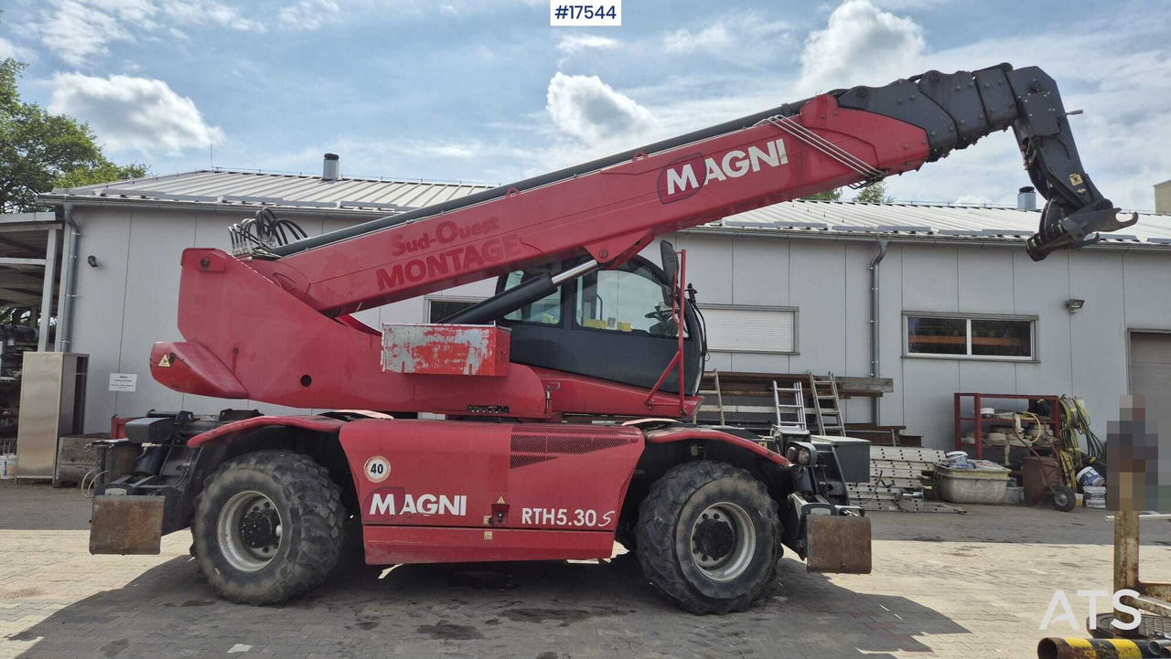 Rotating telescopic handler MAGNI RTH 5.30 SM/C (2016) ++++ - Telescopic handler: picture 4 Rotating telescopic handler MAGNI RTH 5.30 SM/C (2016) ++++ - Telescopic handler: picture 4