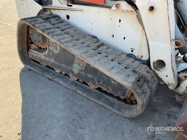 2009 Bobcat T300 Compact Track Loader - Compact track loader: picture 5 2009 Bobcat T300 Compact Track Loader - Compact track loader: picture 5