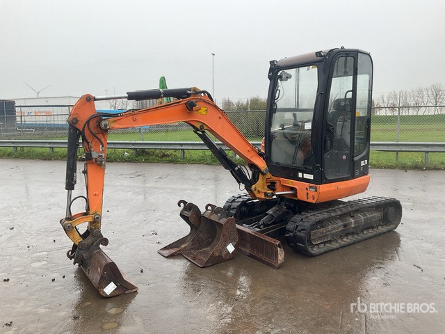 2012 Cat 302.7D Mini Excavator: <6.6t - Mini excavator: picture 2 2012 Cat 302.7D Mini Excavator: <6.6t - Mini excavator: picture 2