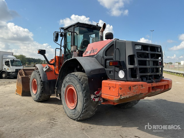 2013 Hitachi ZW250-5B Wheel Loader - Wheel loader: picture 4 2013 Hitachi ZW250-5B Wheel Loader - Wheel loader: picture 4