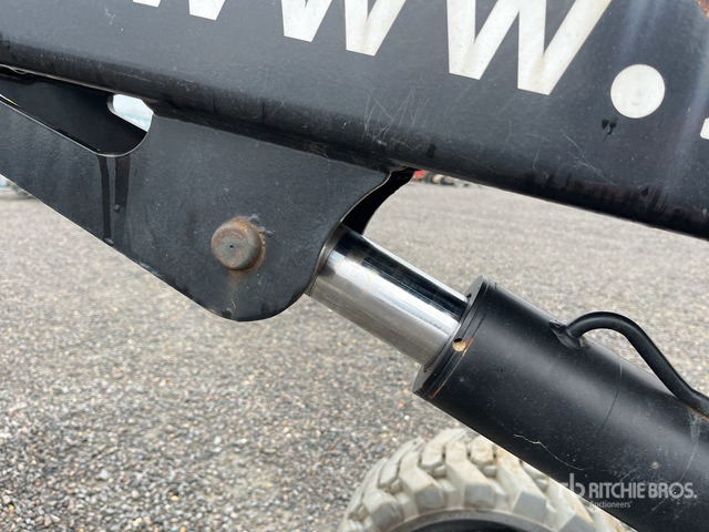 2016 Nifty-Lift HR17 4WD Hybrid Articulating Boom Lift - Articulated boom: picture 4 2016 Nifty-Lift HR17 4WD Hybrid Articulating Boom Lift - Articulated boom: picture 4