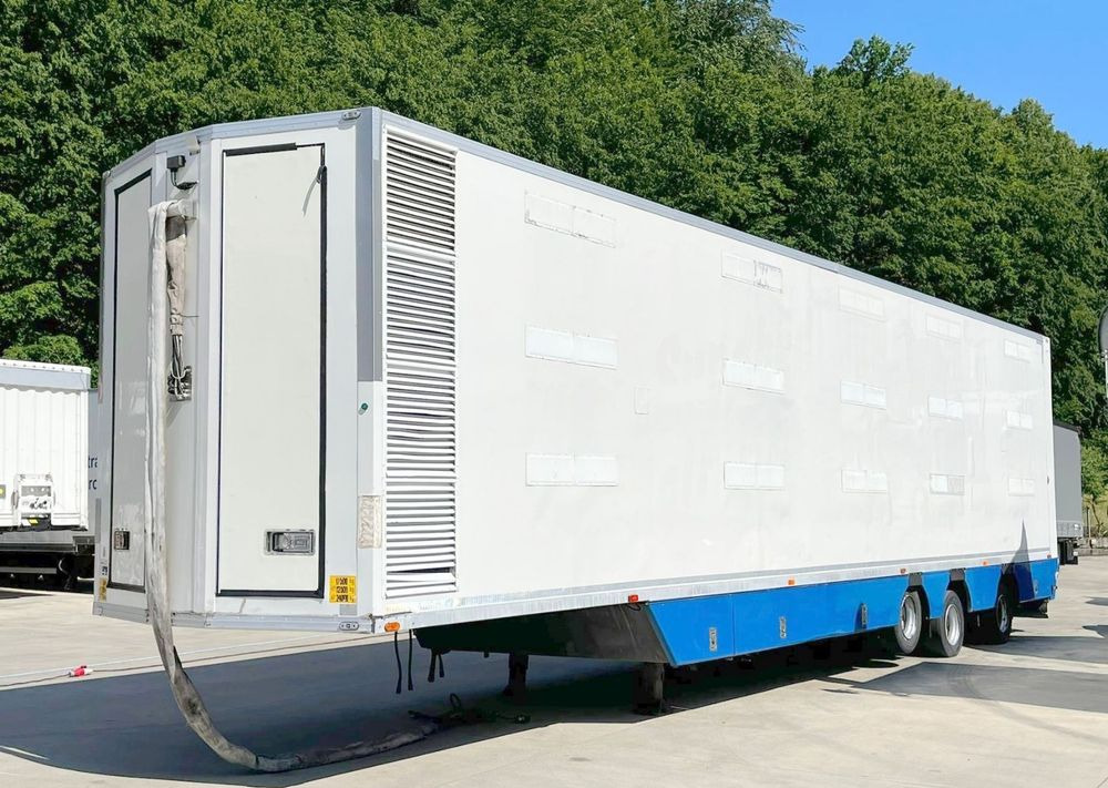 Pezzaioli HMK Industri // Do przewozu zwierząt // 2004 Rok // 3 Pokłady // Waga // Osi skrętne // Oznonacja // - Closed box semi-trailer: picture 1 Pezzaioli HMK Industri // Do przewozu zwierząt // 2004 Rok // 3 Pokłady // Waga // Osi skrętne // Oznonacja // - Closed box semi-trailer: picture 1