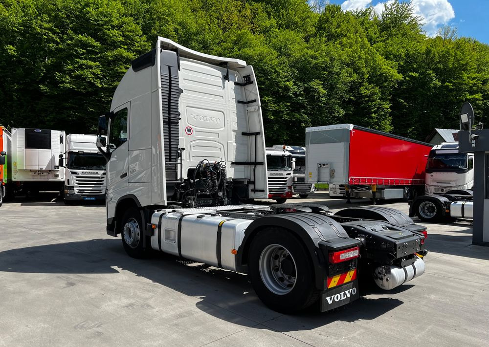 Volvo FH 500 // Silnik Euro 6 nie Isave // Parkclima // XL // Radary // Duże zbiorniki // Gwarancja // - Tractor unit: picture 4 Volvo FH 500 // Silnik Euro 6 nie Isave // Parkclima // XL // Radary // Duże zbiorniki // Gwarancja // - Tractor unit: picture 4