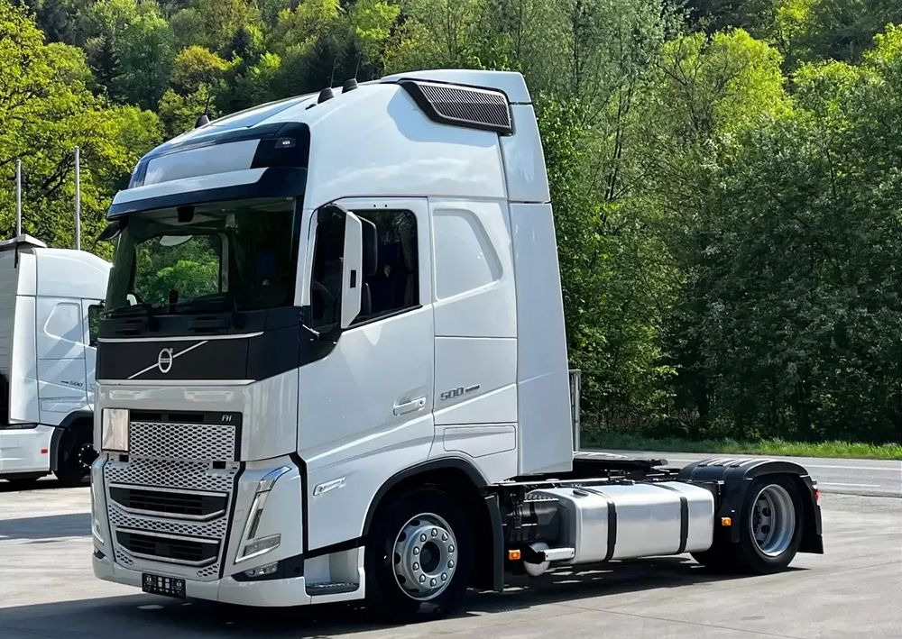 Volvo FH500 // Zamiana na starszy //New Face // Low Deck // Full Led // ACC // Globe XL // ParkClima // Zamiana za starszy - Tractor unit: picture 1 Volvo FH500 // Zamiana na starszy //New Face // Low Deck // Full Led // ACC // Globe XL // ParkClima // Zamiana za starszy - Tractor unit: picture 1