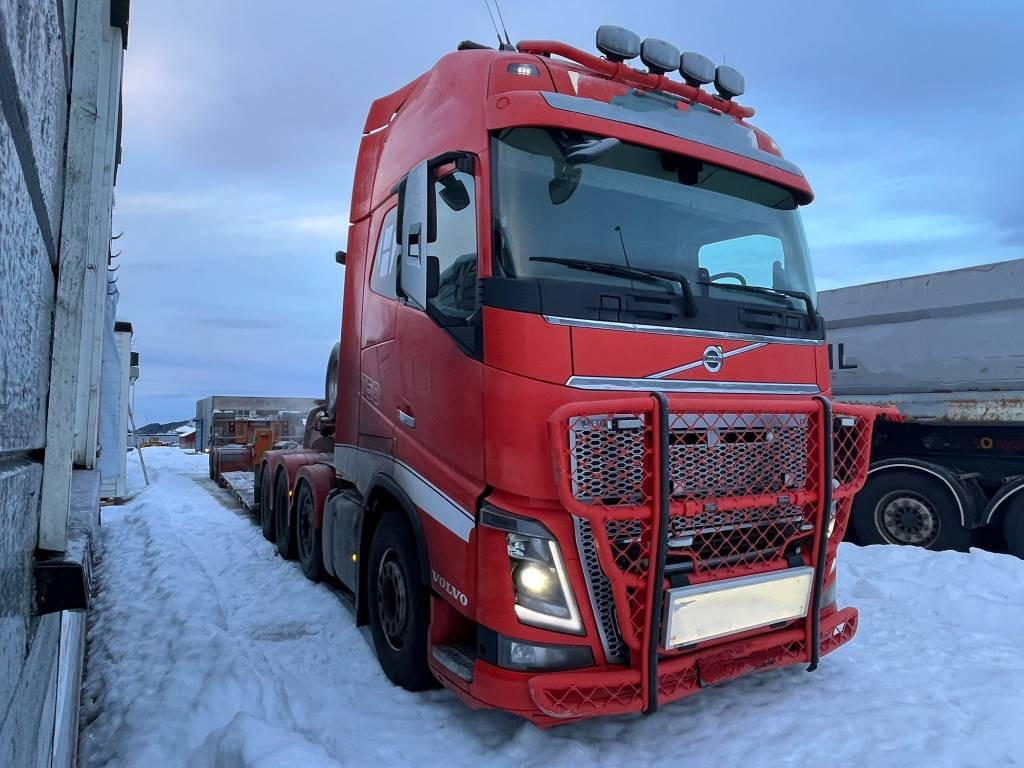 Vang ATHLS 3+1 Volvo FH16 750 Heavy Haul 8x2 - Low loader semi-trailer: picture 1 Vang ATHLS 3+1 Volvo FH16 750 Heavy Haul 8x2 - Low loader semi-trailer: picture 1