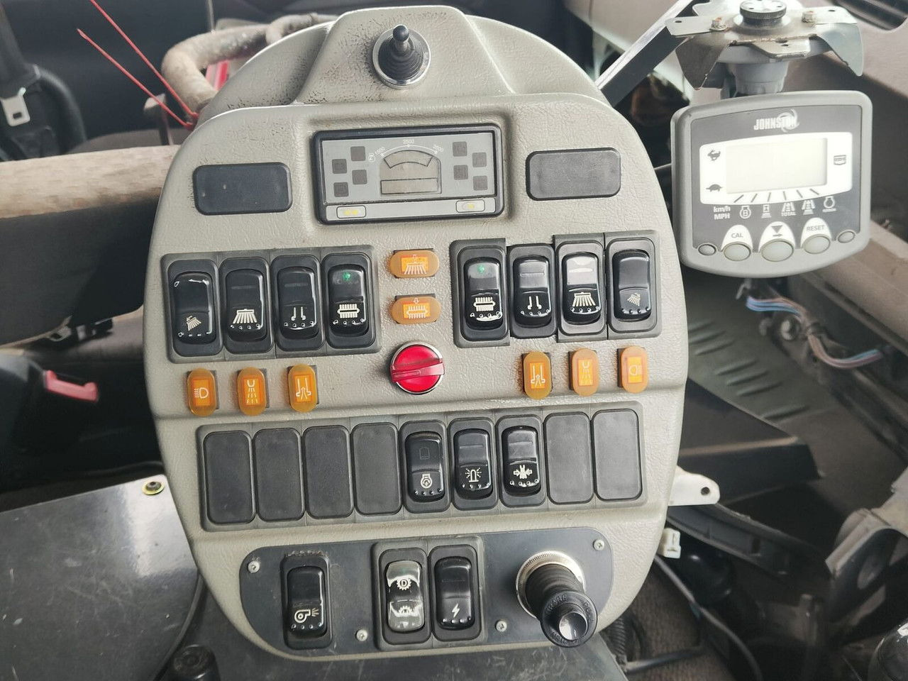 Lease a Renault Midlum 270 DXi  Renault Midlum 270 DXi: picture 10