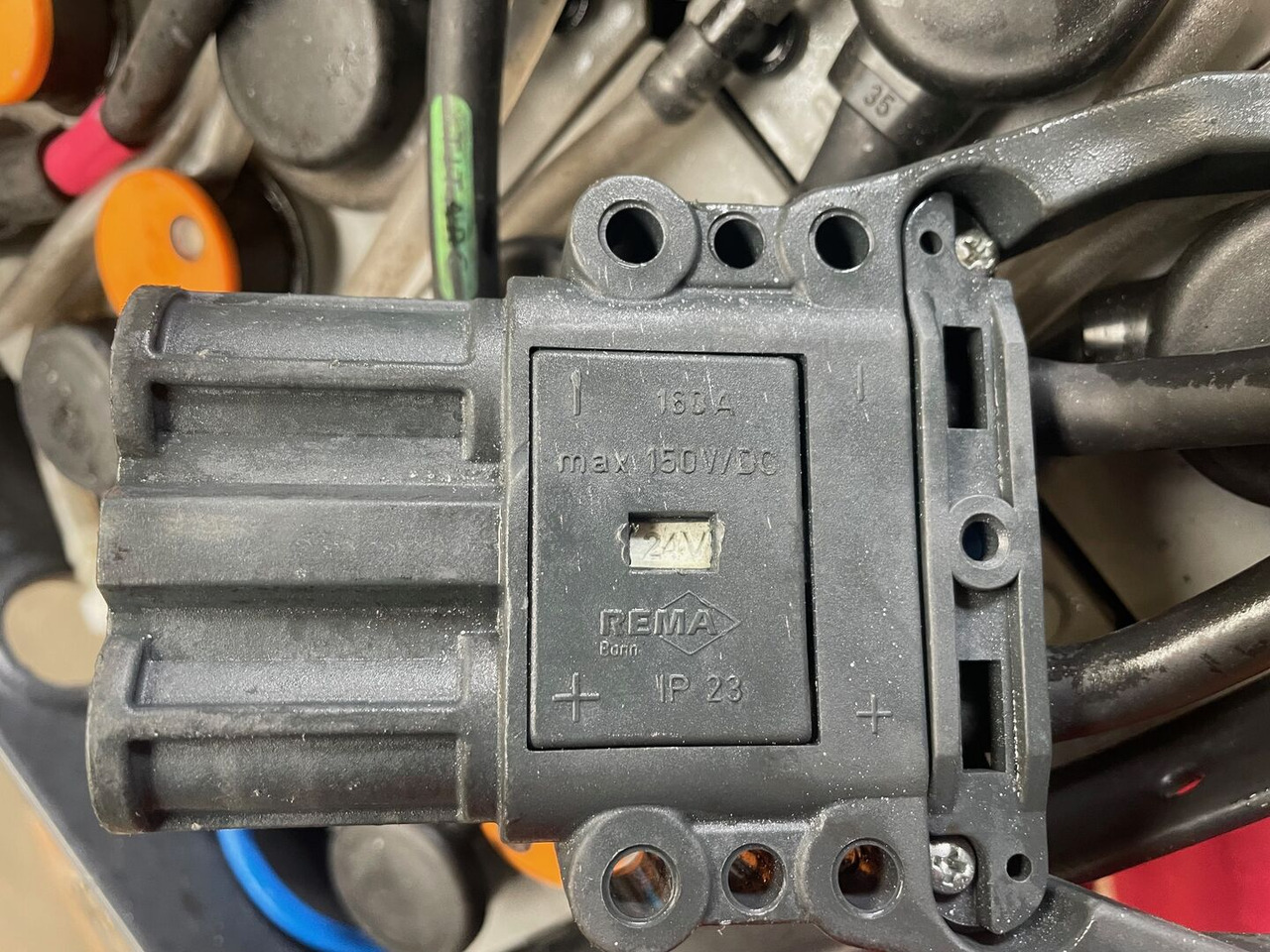 Hawker 24 Volt I 3 PZS 375 - Battery for Material handling equipment: picture 4 Hawker 24 Volt I 3 PZS 375 - Battery for Material handling equipment: picture 4