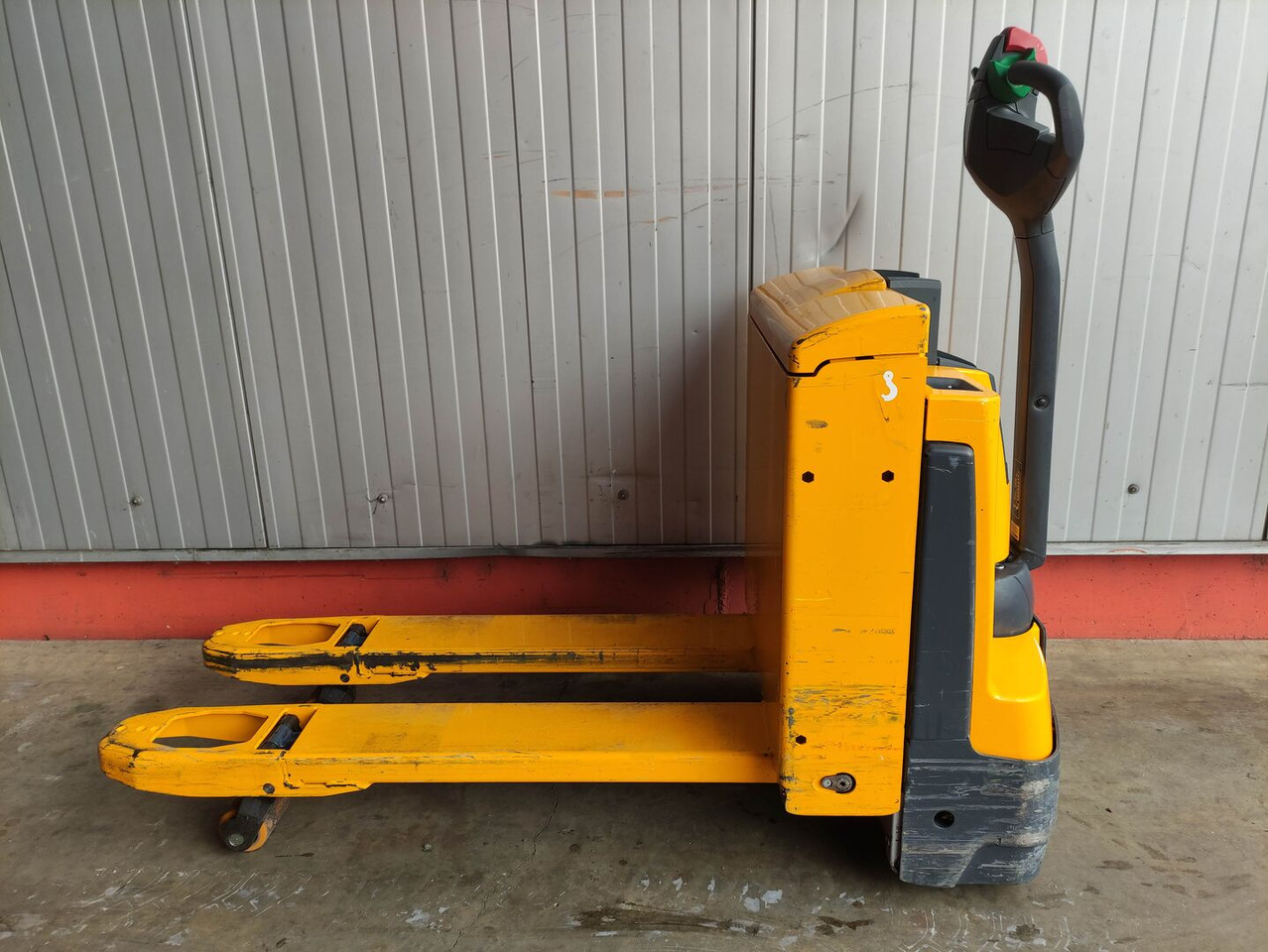 Jungheinrich EJE 116 - Pallet truck: picture 1 Jungheinrich EJE 116 - Pallet truck: picture 1