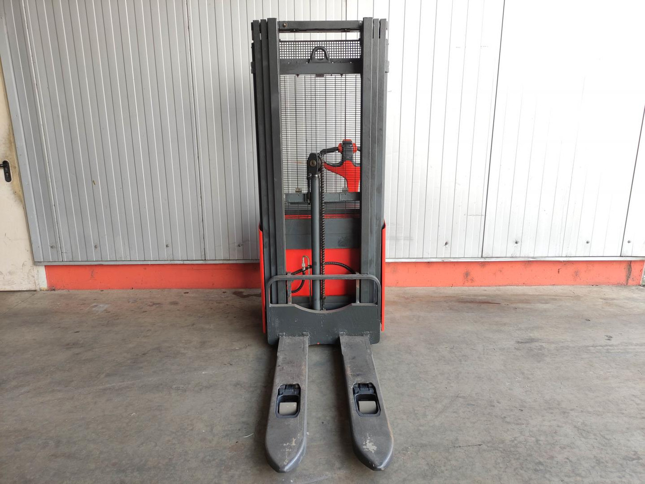 Linde L12i-1172 - Stacker: picture 3 Linde L12i-1172 - Stacker: picture 3
