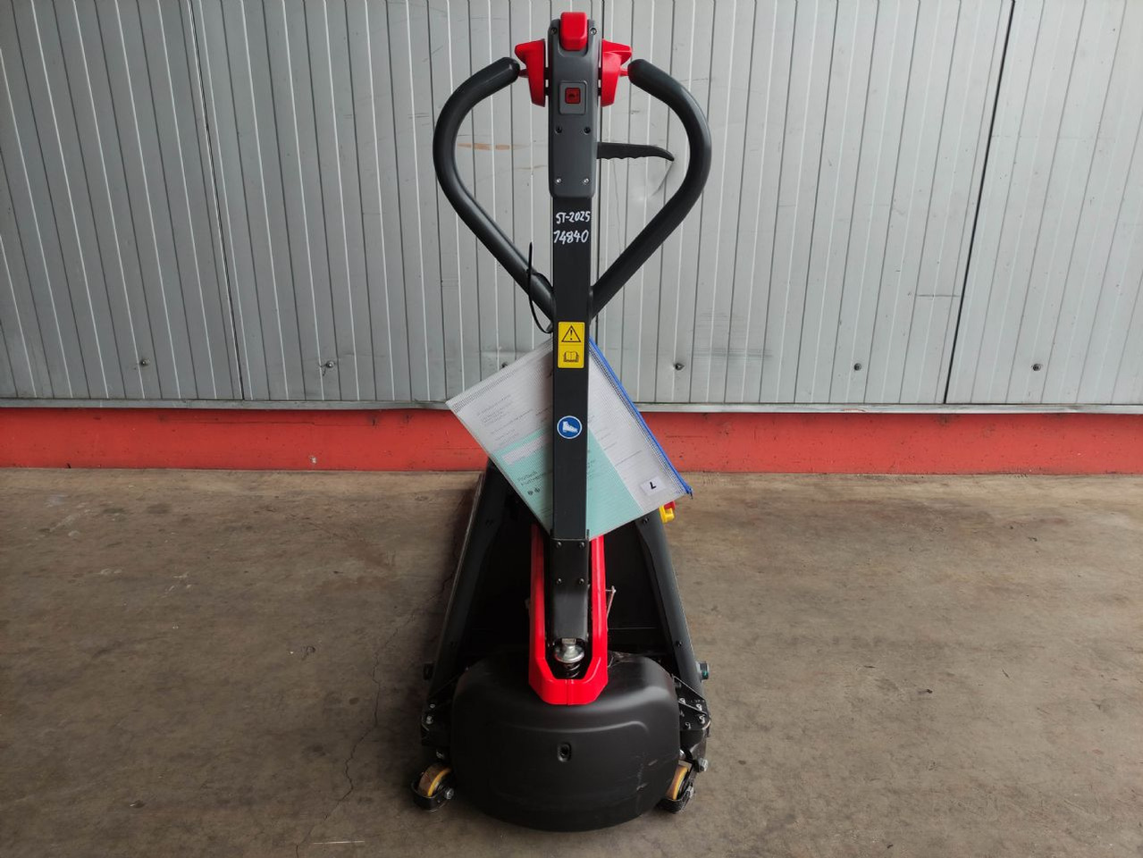 Linde MT15C - Pallet truck: picture 4 Linde MT15C - Pallet truck: picture 4