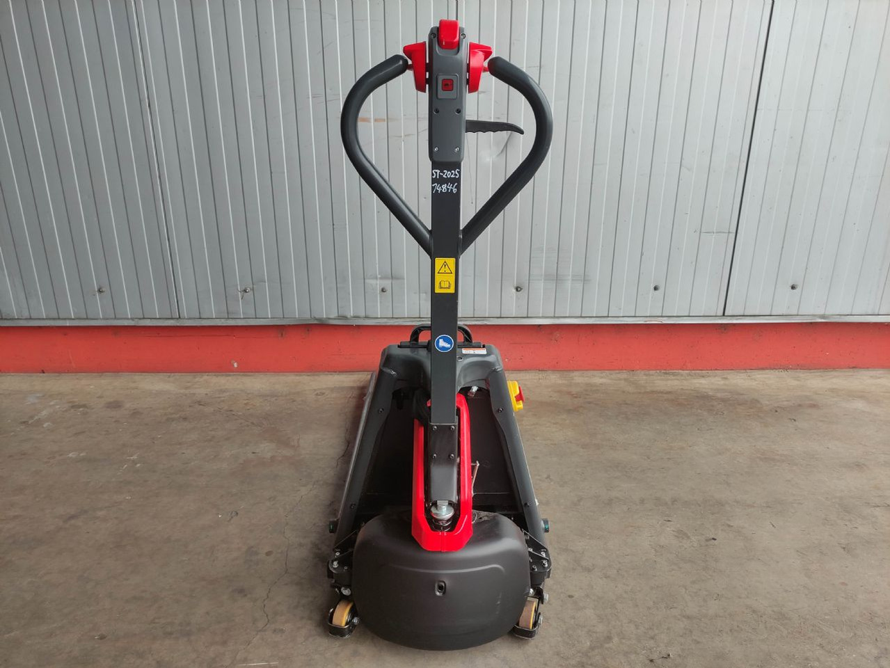 Linde MT15C - Pallet truck: picture 4 Linde MT15C - Pallet truck: picture 4