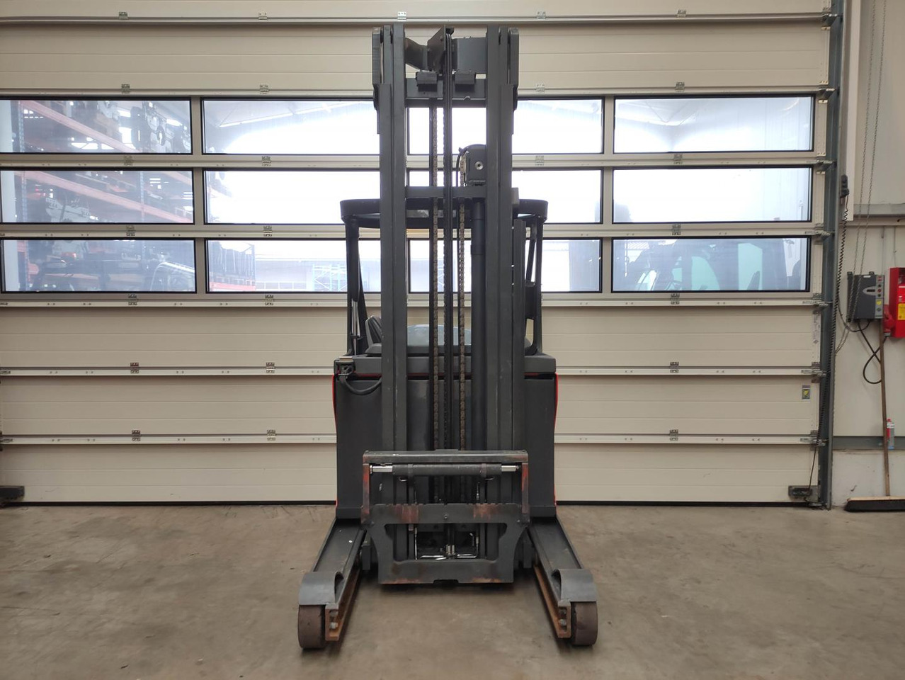 Linde R14-01-1120 - Reach truck: picture 3 Linde R14-01-1120 - Reach truck: picture 3
