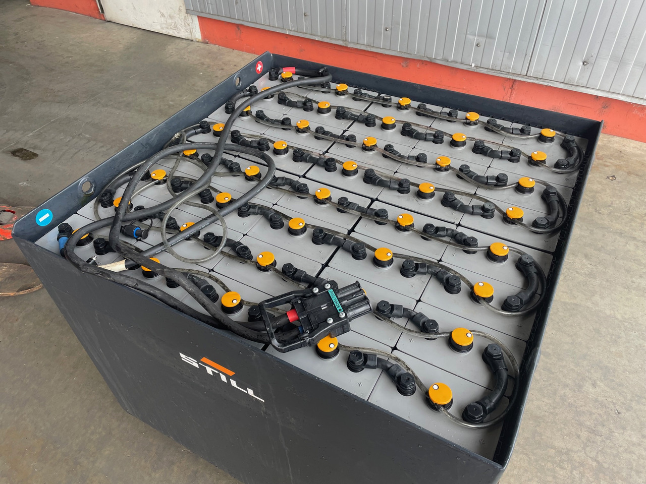 Sunlight 80V 6 PzS 930 - Battery for Material handling equipment: picture 1 Sunlight 80V 6 PzS 930 - Battery for Material handling equipment: picture 1