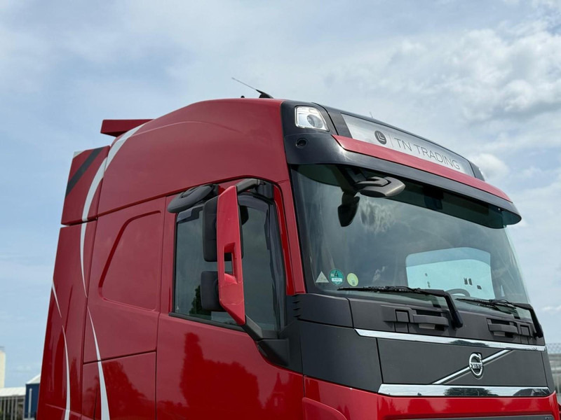 Volvo FH13.420 ADR, SMART TACHO 2, NL TRUCK, ALCOA, STEEL/AIR, PERFECT CONDITION, 2X TANK. - Tractor unit: picture 2 Volvo FH13.420 ADR, SMART TACHO 2, NL TRUCK, ALCOA, STEEL/AIR, PERFECT CONDITION, 2X TANK. - Tractor unit: picture 2