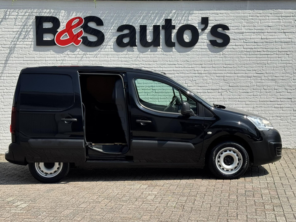 Peugeot Partner-120 1.6 BlueHDi 75 L1 XR Cruise control Airco Schuifdeur CD/MP3 - Small van: picture 5 Peugeot Partner-120 1.6 BlueHDi 75 L1 XR Cruise control Airco Schuifdeur CD/MP3 - Small van: picture 5