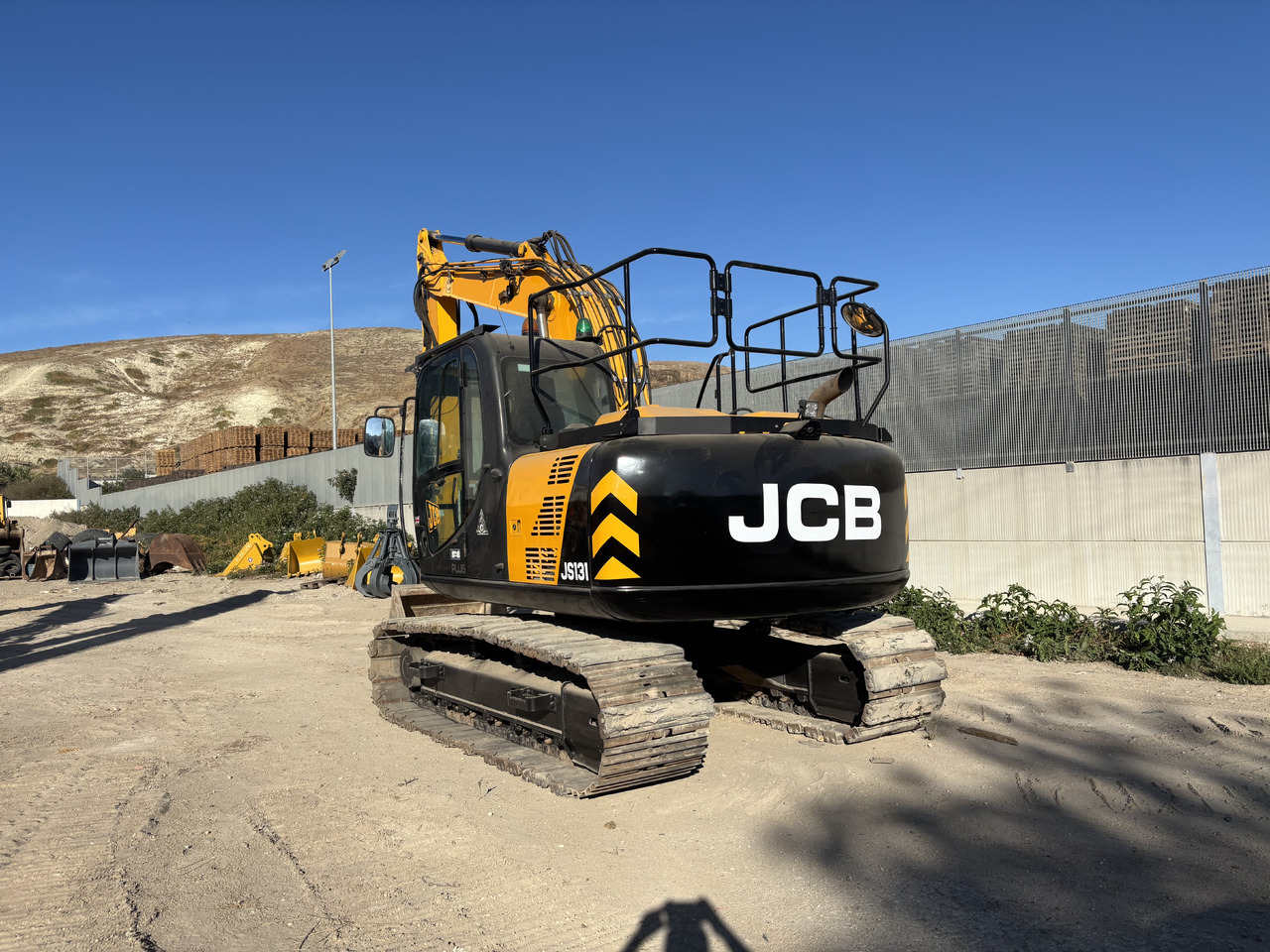 JCB JS131LC - Crawler excavator: picture 3 JCB JS131LC - Crawler excavator: picture 3