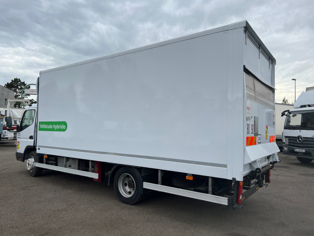 FUSO CANTER - Box truck: picture 4 FUSO CANTER - Box truck: picture 4