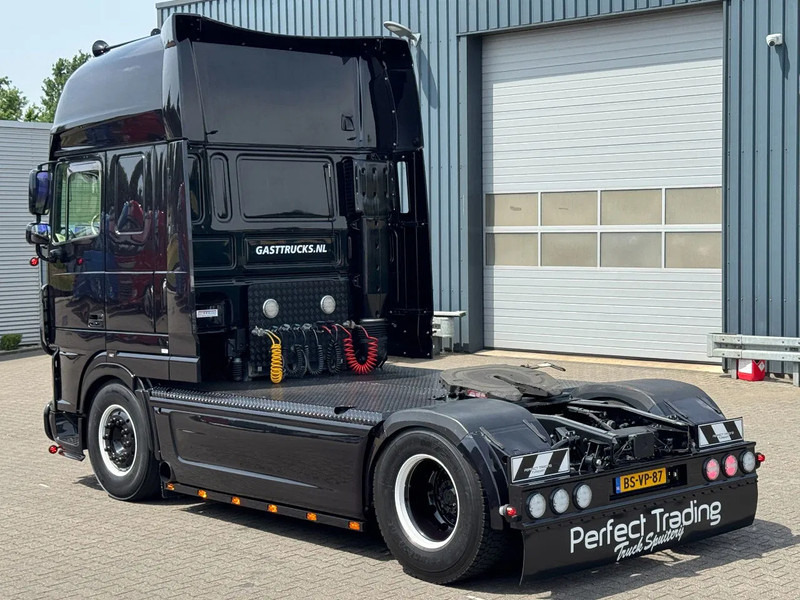 DAF XF 105.460 Super Space Cab Showtruck *TOP* - Tractor unit: picture 4 DAF XF 105.460 Super Space Cab Showtruck *TOP* - Tractor unit: picture 4