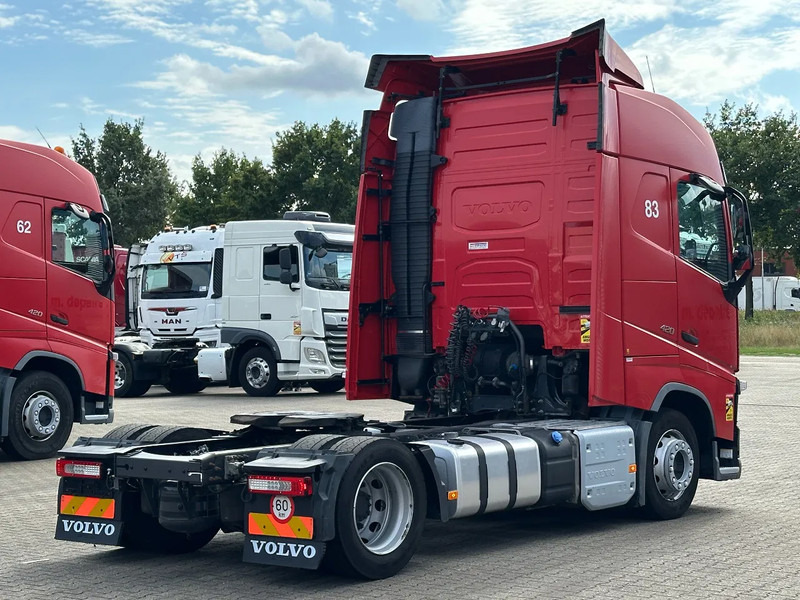 Volvo FH 420 Low Deck / Euro 6 / Globetrotter / 2 Tank / Smart Tacho! - Tractor unit: picture 3 Volvo FH 420 Low Deck / Euro 6 / Globetrotter / 2 Tank / Smart Tacho! - Tractor unit: picture 3