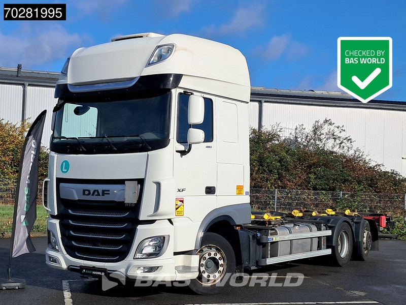 DAF XF 480 6X2 Retarder 2xTanks Lift/Steering Axle Standklima ACC Euro 6 - Container transporter/ Swap body truck: picture 1 DAF XF 480 6X2 Retarder 2xTanks Lift/Steering Axle Standklima ACC Euro 6 - Container transporter/ Swap body truck: picture 1