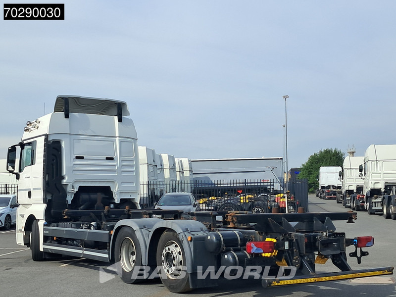 MAN TGX 26.460 6X2 BDF Liftaxle Automatic Retarder ACC Euro 6 - Container transporter/ Swap body truck: picture 2 MAN TGX 26.460 6X2 BDF Liftaxle Automatic Retarder ACC Euro 6 - Container transporter/ Swap body truck: picture 2