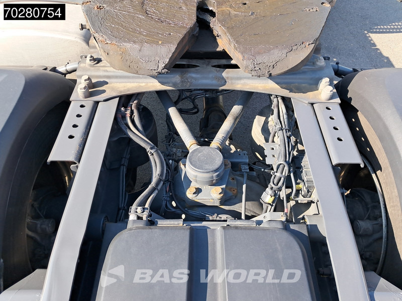 Tractor unit DAF XF 480 4X2 SSC Retarder PTO Standklima Alcoa's Navi ACC LED: picture 17 Tractor unit DAF XF 480 4X2 SSC Retarder PTO Standklima Alcoa's Navi ACC LED: picture 17