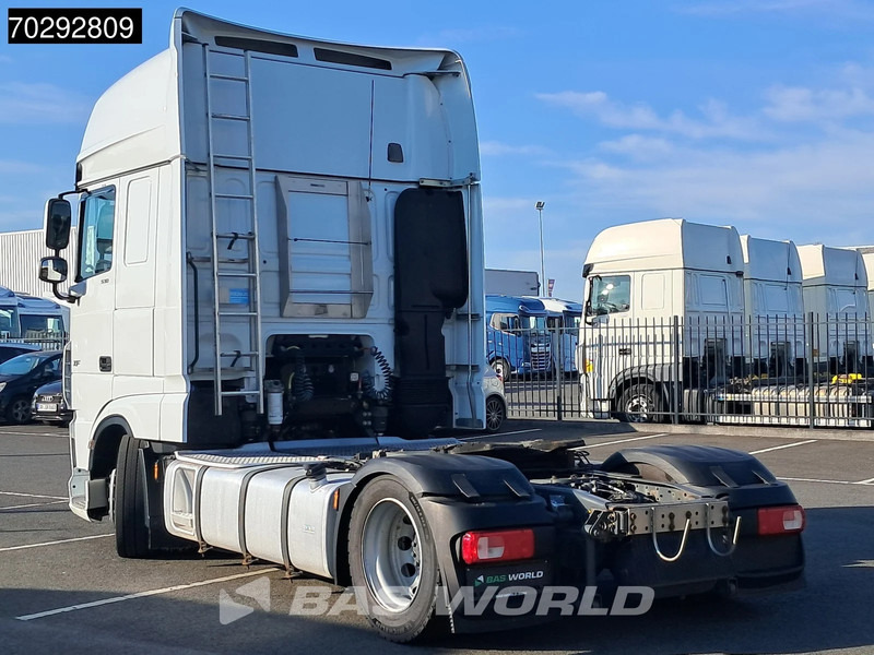 DAF XF 530 4X2 Mega SSC Hebesattel Retarder 2xTanks ACC Standklima Euro 6 - Tractor unit: picture 2 DAF XF 530 4X2 Mega SSC Hebesattel Retarder 2xTanks ACC Standklima Euro 6 - Tractor unit: picture 2