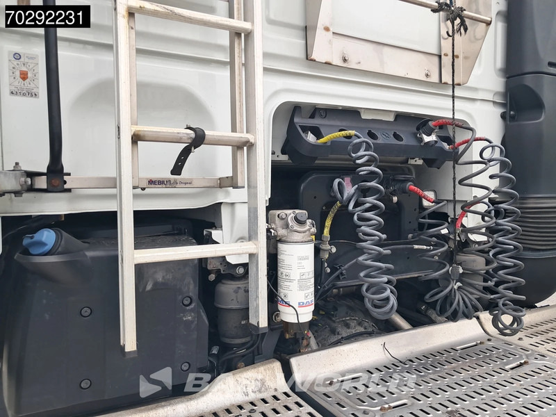 DAF XF 530 4X2 Mega SSC Retarder Hebesattel ACC Euro 6 - Tractor unit: picture 5 DAF XF 530 4X2 Mega SSC Retarder Hebesattel ACC Euro 6 - Tractor unit: picture 5