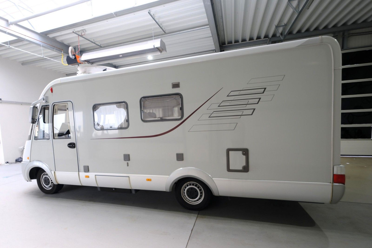 HYMER / ERIBA / HYMERCAR B 655 SL/Festbett+Hubbett/Solar/Klima/TOP - Integrated motorhome: picture 3 HYMER / ERIBA / HYMERCAR B 655 SL/Festbett+Hubbett/Solar/Klima/TOP - Integrated motorhome: picture 3