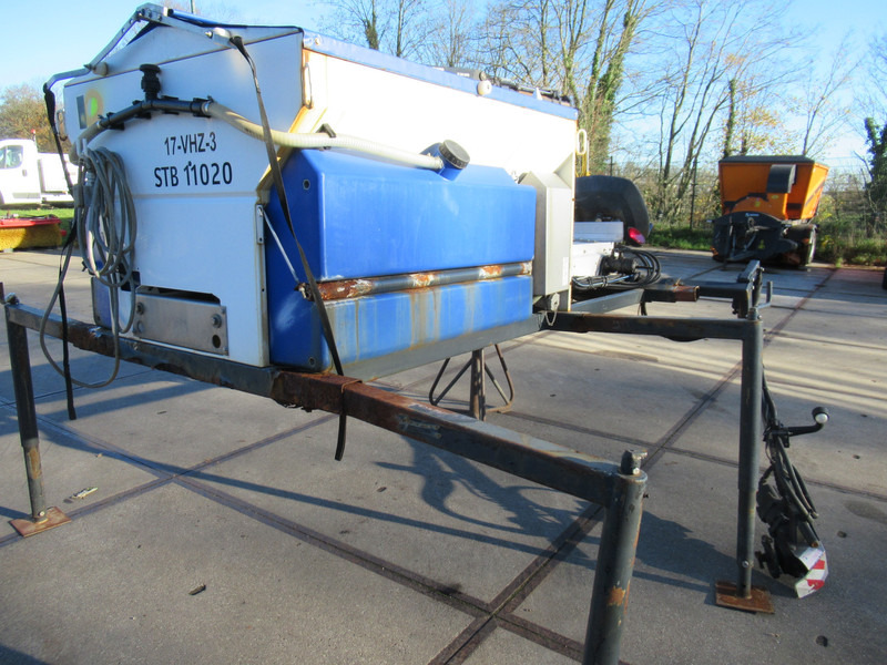 NIDO STRATOS B08-24 PALN Rotopower 0,8m3 + 350L Salzstreuer Saltspreader Zoutstrooier - Sand/ Salt spreader: picture 5 NIDO STRATOS B08-24 PALN Rotopower 0,8m3 + 350L Salzstreuer Saltspreader Zoutstrooier - Sand/ Salt spreader: picture 5