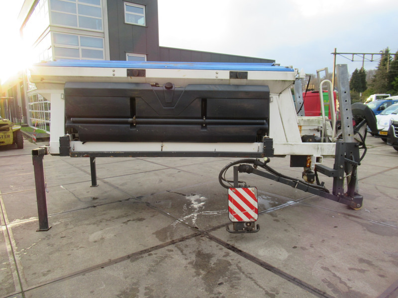 NIDO STRATOS B40-36 PALN Rotopower 4m3 + 2.200L Salzstreuer Saltspreader Zoutstrooier - Sand/ Salt spreader: picture 3 NIDO STRATOS B40-36 PALN Rotopower 4m3 + 2.200L Salzstreuer Saltspreader Zoutstrooier - Sand/ Salt spreader: picture 3