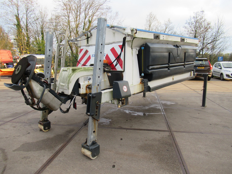 NIDO STRATOS B40-36 PALN Rotopower 4m3 + 2.200L Salzstreuer Saltspreader Zoutstrooier - Sand/ Salt spreader: picture 4 NIDO STRATOS B40-36 PALN Rotopower 4m3 + 2.200L Salzstreuer Saltspreader Zoutstrooier - Sand/ Salt spreader: picture 4