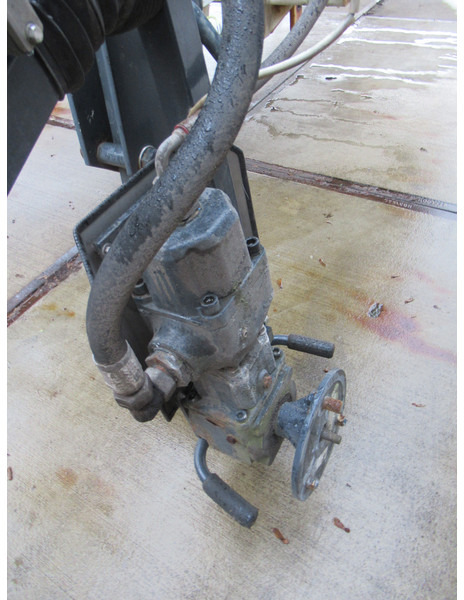 NIDO STRATOS B40-36 PALN Rotopower 4m3 + 2.200L Salzstreuer Saltspreader Zoutstrooier - Sand/ Salt spreader: picture 3 NIDO STRATOS B40-36 PALN Rotopower 4m3 + 2.200L Salzstreuer Saltspreader Zoutstrooier - Sand/ Salt spreader: picture 3