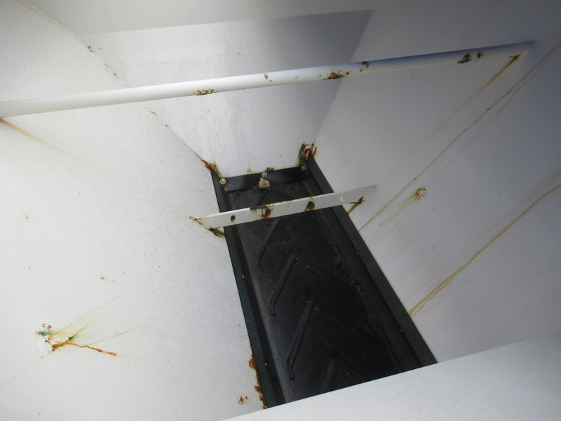 NIDO Stratos B17-18 AWALN 1,7m3 + 880 L Salzstreuer Saltspreader Zoutstrooier - Sand/ Salt spreader: picture 5 NIDO Stratos B17-18 AWALN 1,7m3 + 880 L Salzstreuer Saltspreader Zoutstrooier - Sand/ Salt spreader: picture 5