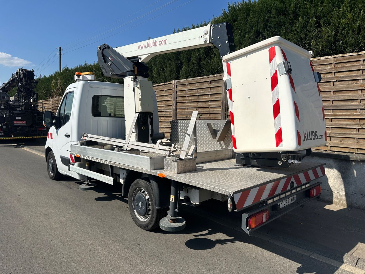 Renault Master III*Steiger 12m*orig.km*Topzustand* Renault Master III*Steiger 12m*orig.km*Topzustand* - Truck mounted aerial platform, Van: picture 4 Renault Master III*Steiger 12m*orig.km*Topzustand* Renault Master III*Steiger 12m*orig.km*Topzustand* - Truck mounted aerial platform, Van: picture 4