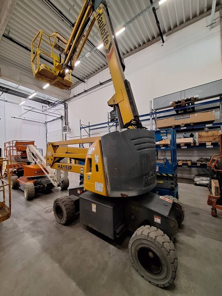 Haulotte HA 15 IP - Articulated boom: picture 2 Haulotte HA 15 IP - Articulated boom: picture 2